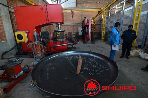 利維亞客戶壓鼓、旋壓設備