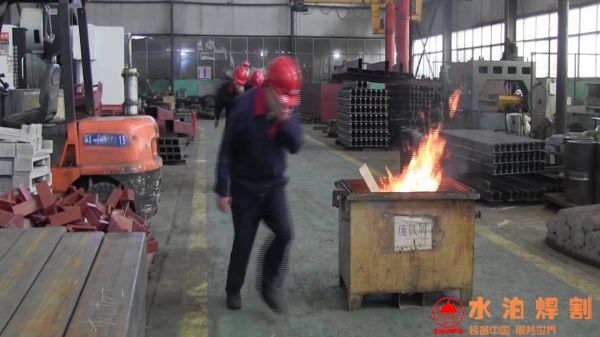 火警警鈴發出，拉響滅火救援演練序幕